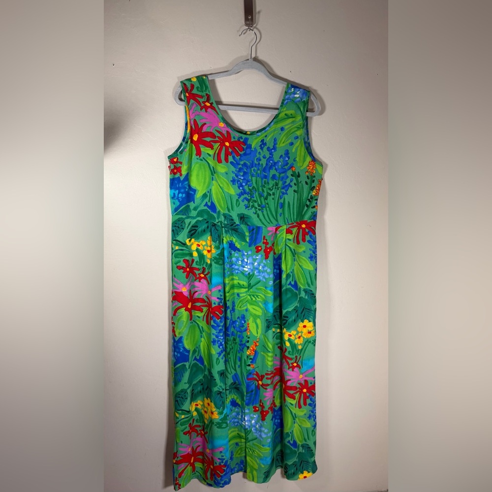 Vibrant Floral Midi Dress - Green and Red - Picture 5 of 11